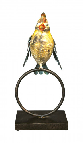 Oiseau en fer forgé design sur un anneau