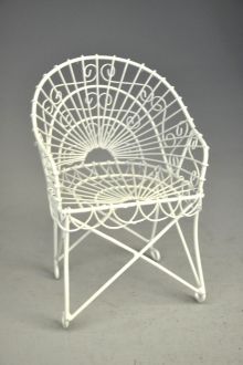 Chaise de poupée fer forge