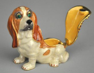 Boîte à pilules chien boite a secrets Basset