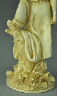 Statuette femme Muse de l'Eté