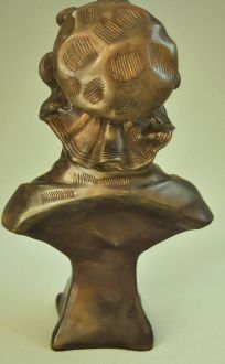 Buste femme en bronze