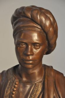 Buste bronze homme enturbanné socle en bois