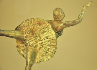 Statue de Danseuse en bronze style art déco