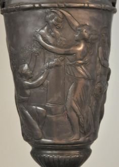 Urne en bronze et socle en marbre