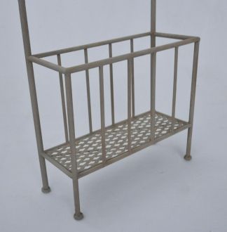 Porte-parapluie tuyaux et robinets fer forge