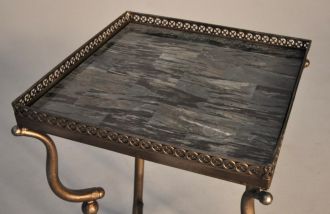 Gueridon argent plateau marbre carré à galerie
