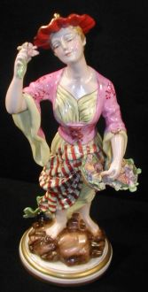 Paire de personnages en porcelaine