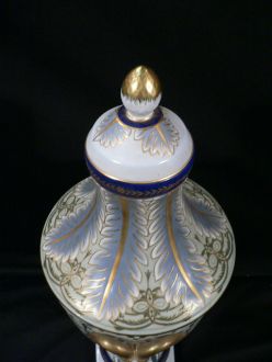 Grande urne bleue en porcelaine
