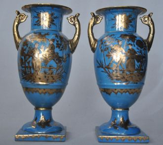 Paire de vase style louis XVI