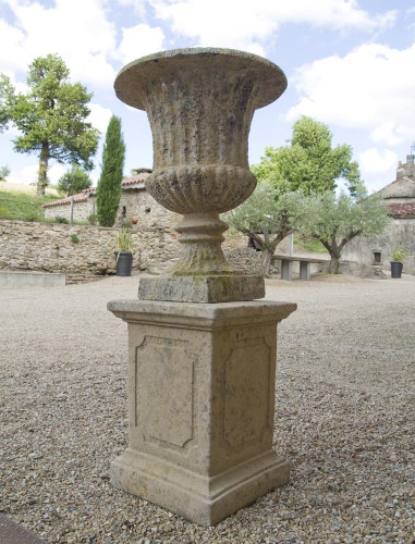 Vase medicis petit modèle en pierre reconstituée - Hauteur 75 cm